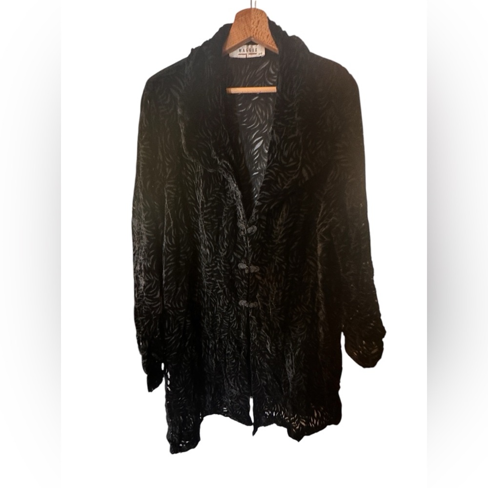 Maggie T Black Velvet Semi Sheer Shirt US 16